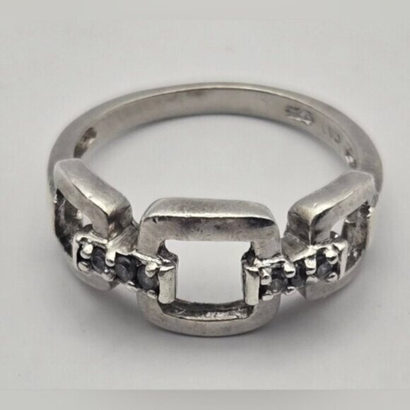 Sterling Silver Square Link with Crystal Gemstones Ring - Picture 4 of 12